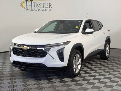 Used 2024 Chevrolet Trax LS w/ LS Convenience Package