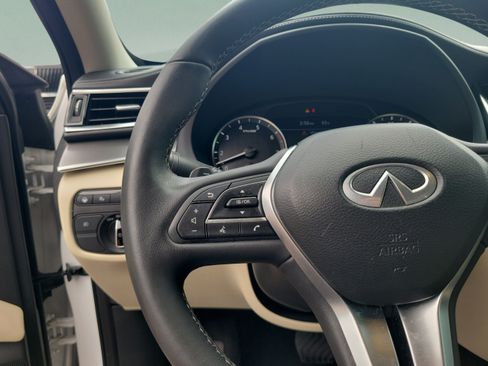 Used 2022 INFINITI QX50 Luxe FWD image 17