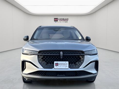 Used 2024 Lincoln Nautilus Black Label w/ Jet Appearance Package (87T) image 2