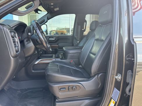 Used 2022 Chevrolet Silverado 3500 High Country w/ Z71 Off-Road Package image 19