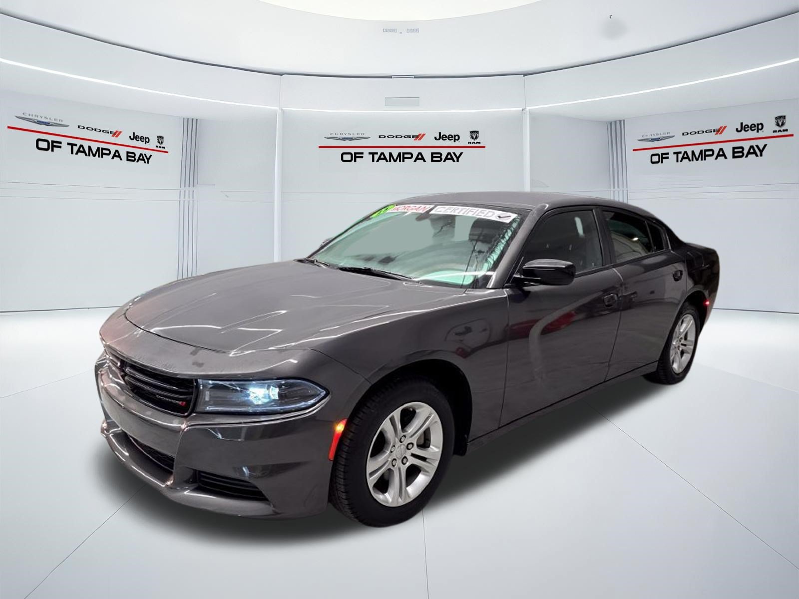Used 2023 Dodge Charger SXT RWD image 2