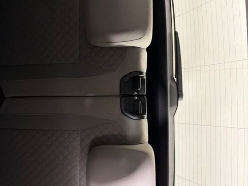 Used 2018 Volkswagen Tiguan S w/ 3rd Row Seat Package AWD/4WD image 19