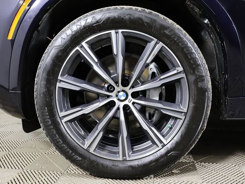 Used 2025 BMW X6 xDrive40i w/ Climate Comfort Package image 24