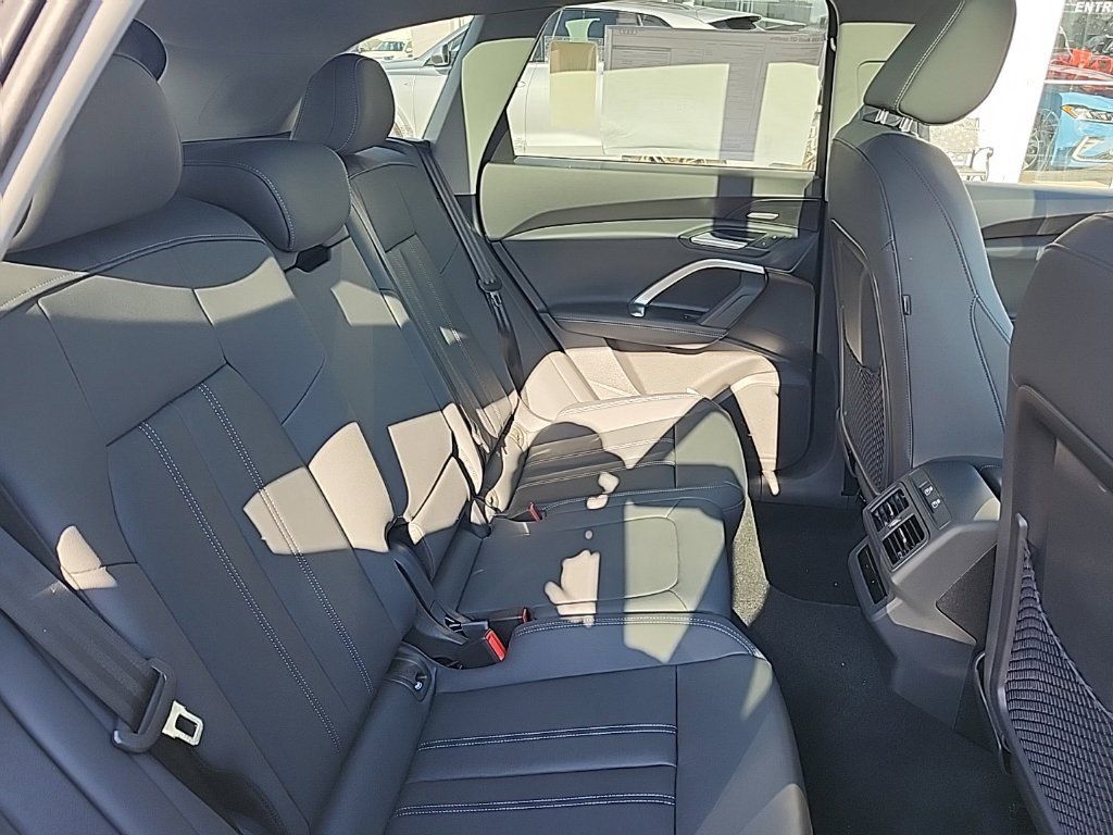 New 2026 Audi Q5 Premium Plus AWD/4WD image 15