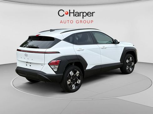 Used 2025 Hyundai Kona SEL AWD/4WD image 3