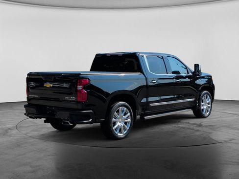 Used 2026 Chevrolet Silverado 1500 High Country w/ High Country Premium Package AWD/4WD image 7