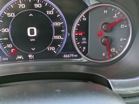 Used 2023 Chevrolet Traverse High Country image 29