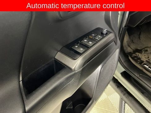 Used 2023 Toyota Tacoma TRD Off-Road image 13