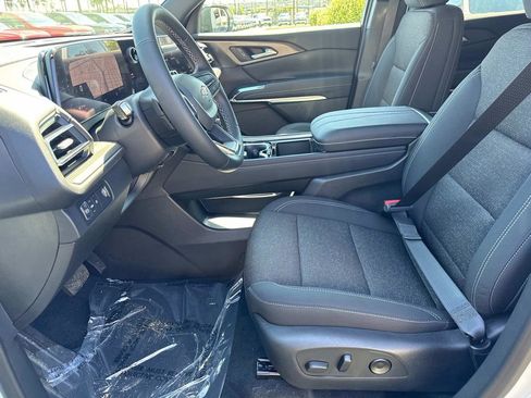 New 2026 Chevrolet Traverse LT w/ Driver Confidence Package image 17