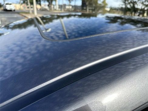 Used 2018 Honda Civic EX-L image 30