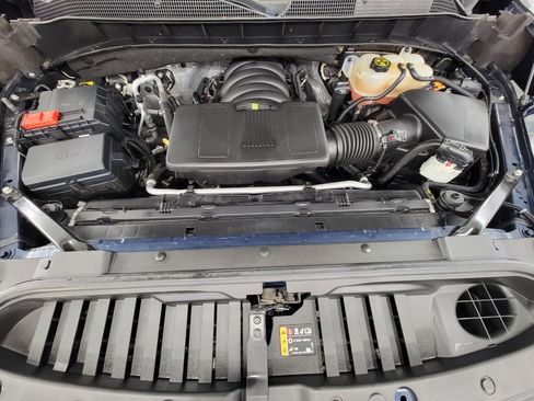 Used 2022 Chevrolet Silverado 1500 RST AWD/4WD image 9