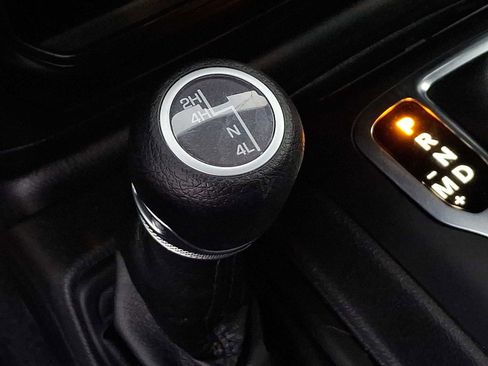 Used 2021 Jeep Gladiator Sport image 24