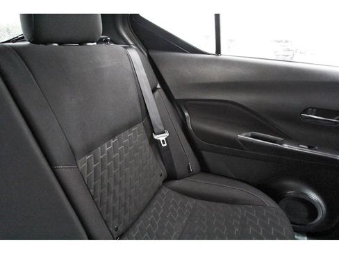 Used 2023 Nissan Kicks SV w/ Interior Electronics Package FWD image 12