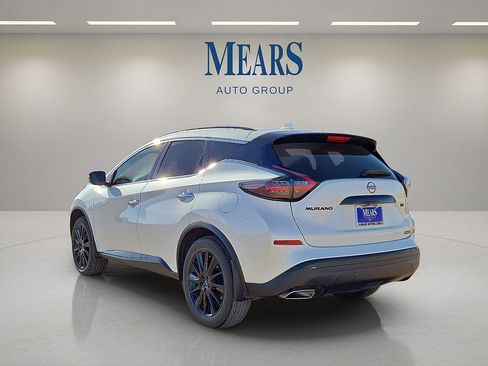 Used 2023 Nissan Murano SV w/ SV Midnight Edition Package image 3