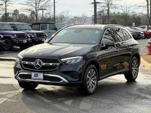 Used 2024 Mercedes-Benz GLC 300 GLC 300 image 3
