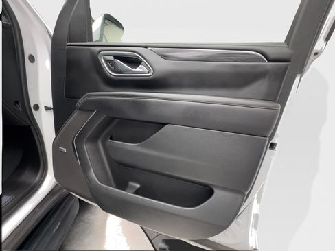 Used 2024 GMC Yukon SLT RWD image 34