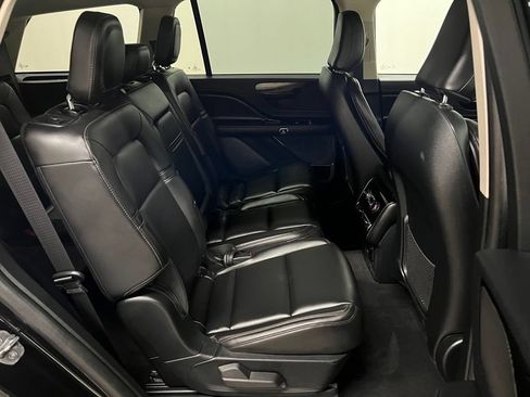 Used 2023 Lincoln Aviator AWD image 36