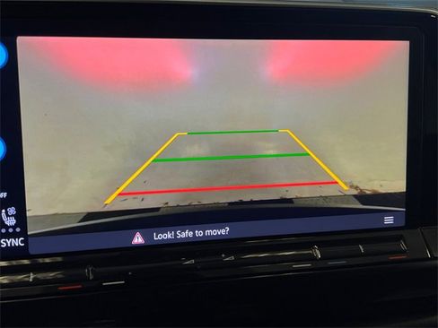 Certified 2024 Volkswagen Atlas SE image 24