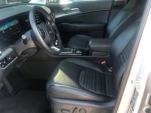 Used 2024 Kia Sportage SX AWD/4WD image 5