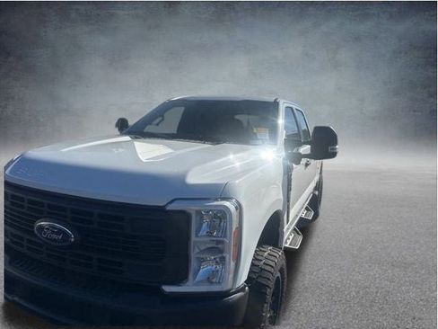 Used 2023 Ford F250 XL w/ 360-Degree Camera Package image 18