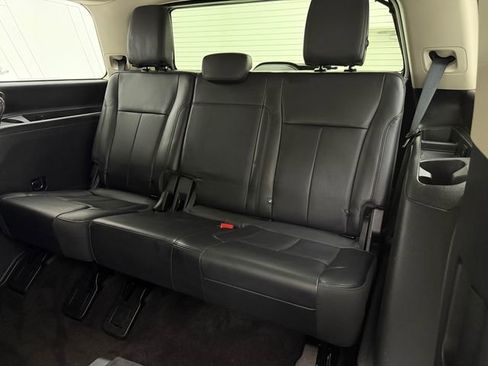 Used 2023 Ford Expedition XLT RWD image 35