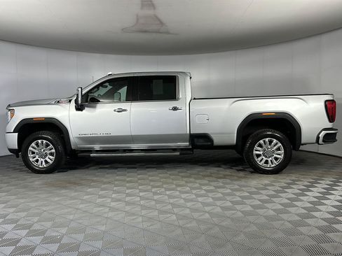 Used 2022 GMC Sierra 3500 Denali w/ Denali Ultimate Package AWD/4WD image 6