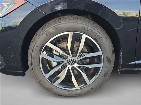 New 2026 Volkswagen Jetta SE FWD image 8
