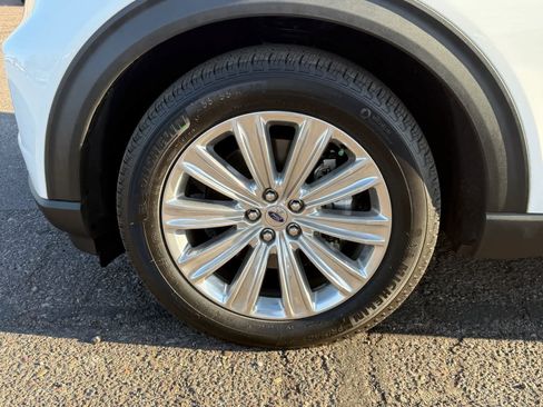 Used 2021 Ford Explorer Limited w/ Hybrid Equipment Group 310A RWD image 6
