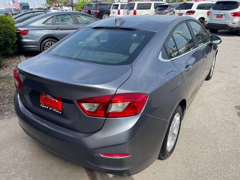 Used 2019 Chevrolet Cruze LT w/ LT Fleet Convenience Package image 4