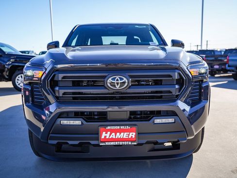 New 2026 Toyota Tacoma SR5 image 2