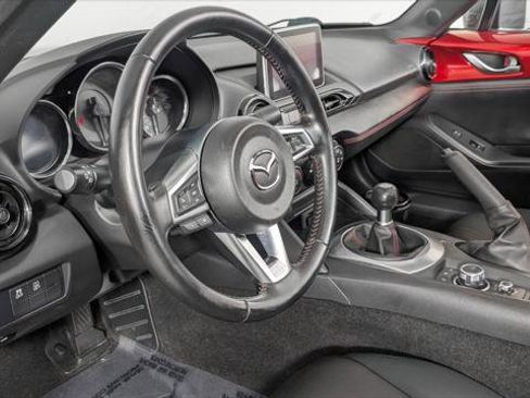 Used 2016 MAZDA MX-5 Miata Club RWD image 19