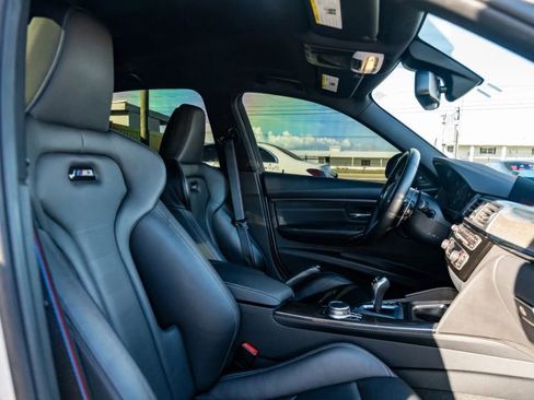 Used 2018 BMW M3 image 41