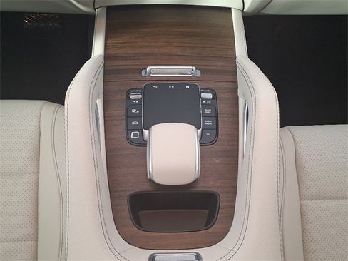 Used 2025 Mercedes-Benz GLE 350 4MATIC image 21