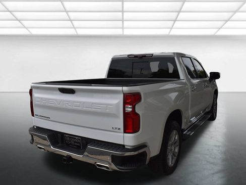 Used 2022 Chevrolet Silverado 1500 LTZ w/ LTZ Premium Package AWD/4WD image 8