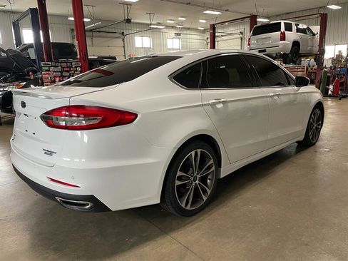 Used 2019 Ford Fusion Titanium AWD/4WD image 6