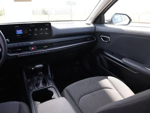 Used 2025 Kia K4 FWD image 25