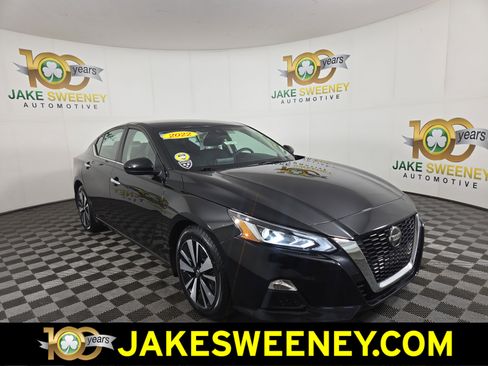 Used 2022 Nissan Altima 2.5 SV image 1