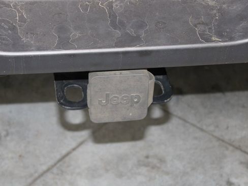 Used 2023 Jeep Wrangler Unlimited Sahara w/ Cold Weather Group image 16