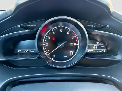 Used 2018 MAZDA MAZDA3 Grand Touring w/ Premium Equipment Package image 37