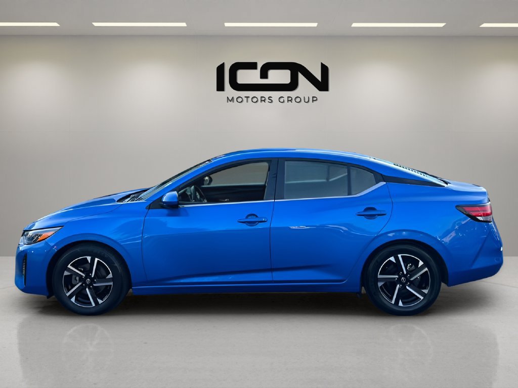 Used 2024 Nissan Sentra SV FWD image 2