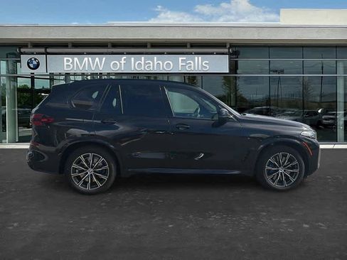 Used 2026 BMW X5 M60i AWD/4WD image 8