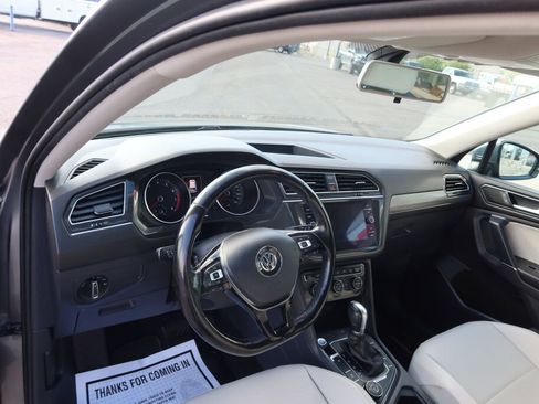 Used 2018 Volkswagen Tiguan SE image 10