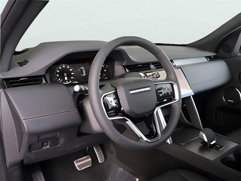 New 2025 Land Rover Discovery Sport Dynamic SE image 20
