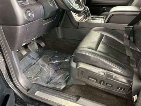 Used 2015 Lincoln Navigator L Base image 14