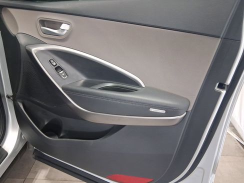 Used 2017 Hyundai Santa Fe Sport FWD image 19