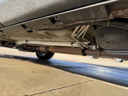 Used 2017 Ford Explorer XLT w/ Equipment Group 202A image 22