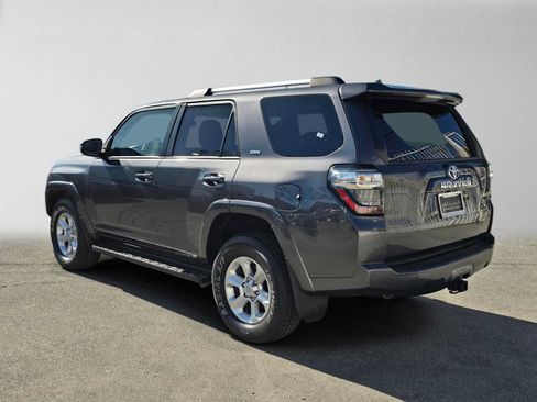 Used 2021 Toyota 4Runner SR5 AWD/4WD image 5
