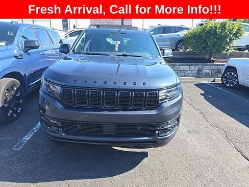 Used 2024 Jeep Wagoneer Series II AWD/4WD image 2