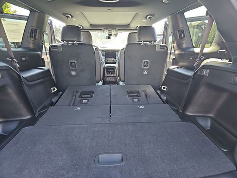 New 2025 Jeep Grand Cherokee L Limited w/ Trailer Tow Package image 14