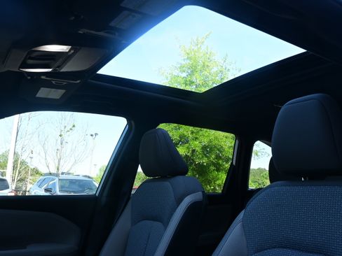 Certified 2025 Subaru Forester Premium AWD/4WD image 29